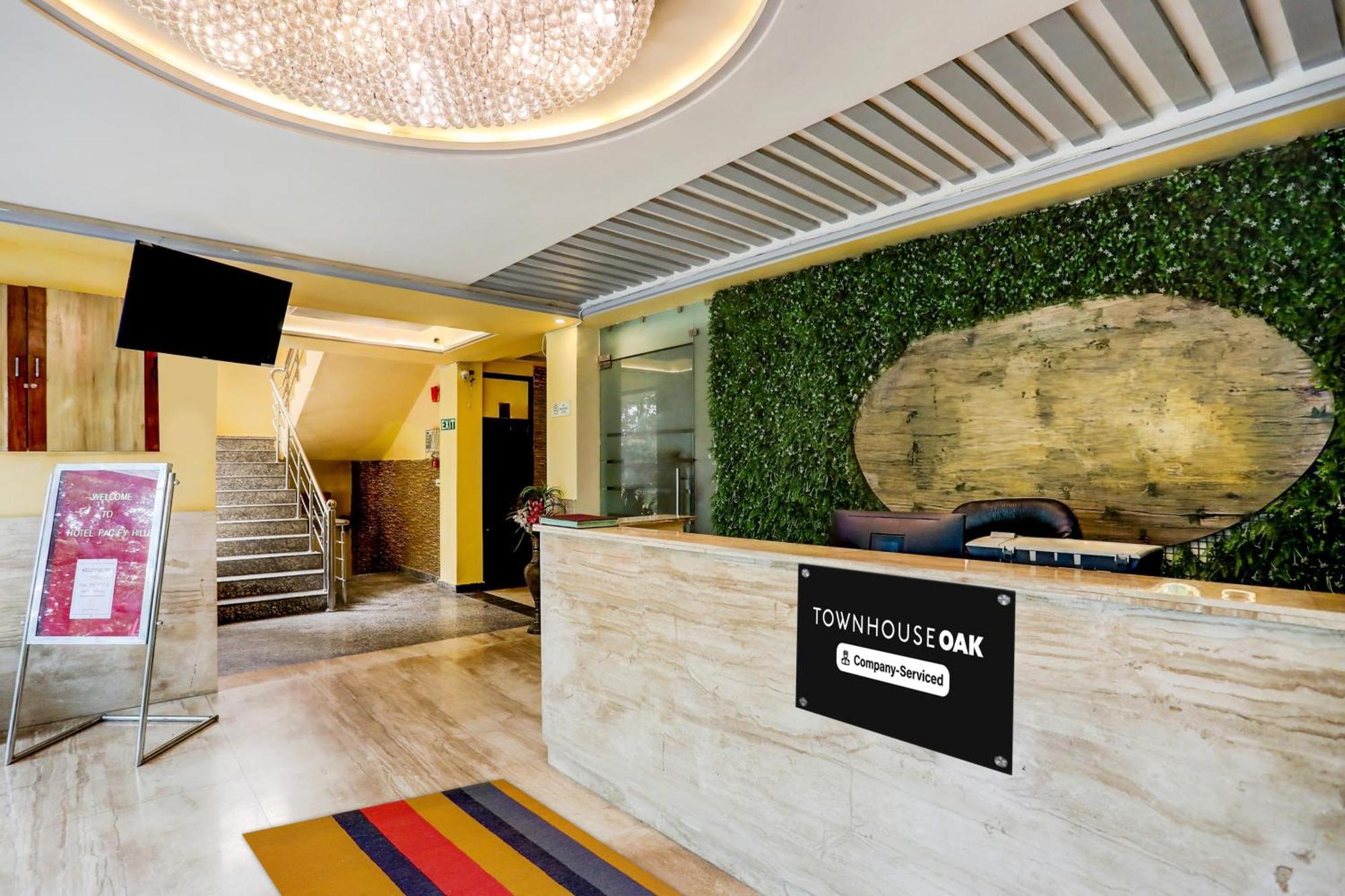 Super Townhouse Oak Pacify Hills Hotel Rajpur Exterior photo
